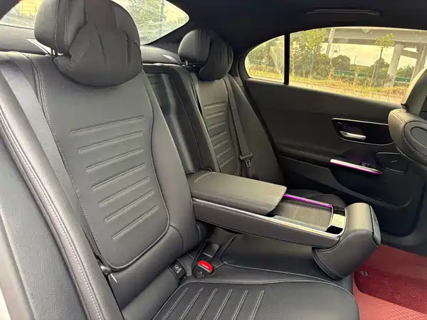 Mercedes-Benz C-Class 2023, фото 21
