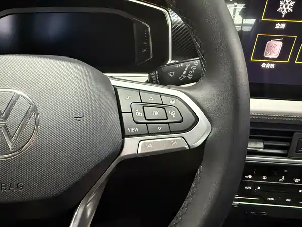 Volkswagen Tayron GTE 2023, фото 35