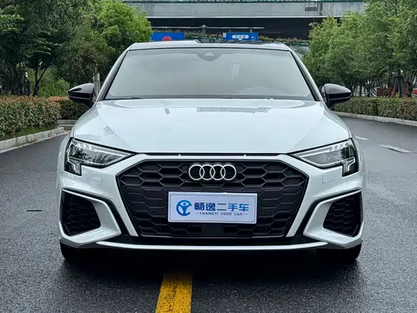 Audi A3 2022, фото 2