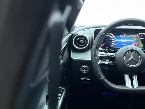 Mercedes-Benz C-Class 2022, фото 17