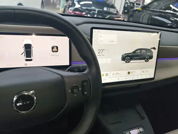 Volvo XC70 PHEV 2025, фото 13