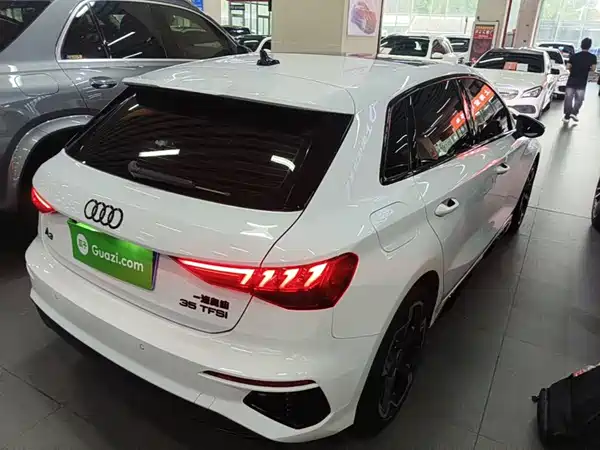 Audi A3 2024, фото 6