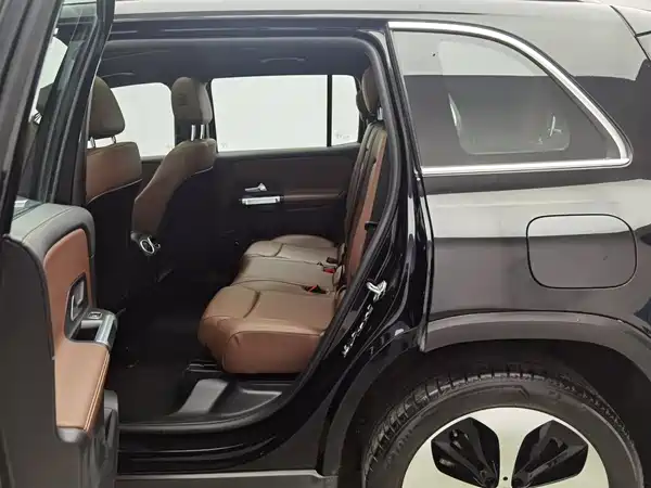 Mercedes-Benz GLB 2022, фото 15