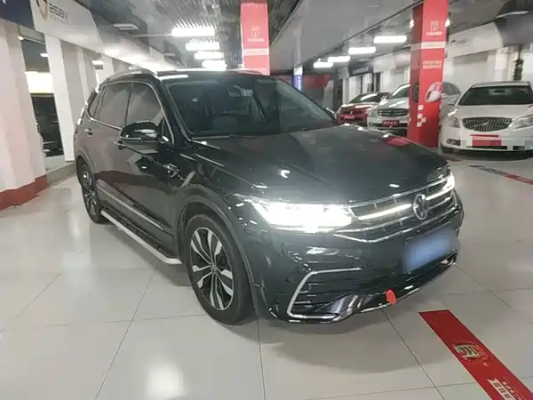 Volkswagen Tiguan L 2023, фото 22
