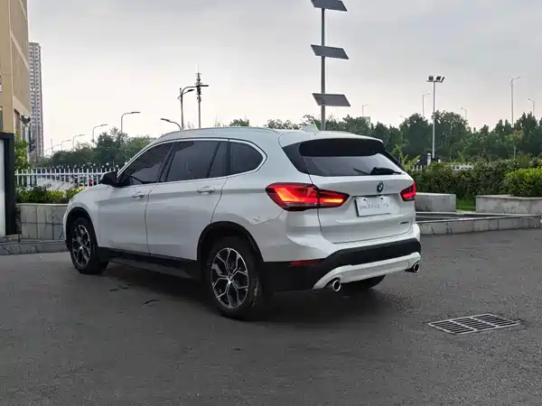 BMW X1 2022, фото 6