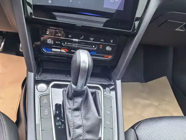 Volkswagen Passat CC 2023, фото 14