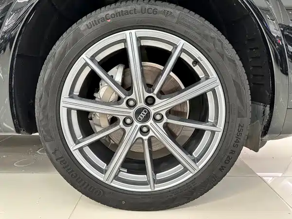 Audi Q5L 2023, фото 32