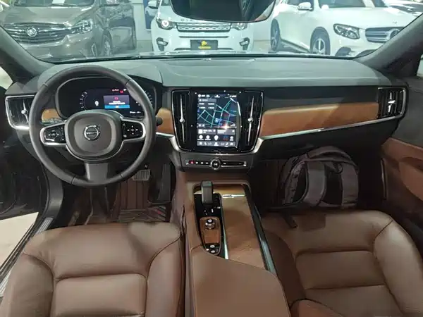 Volvo S90 2024, фото 9