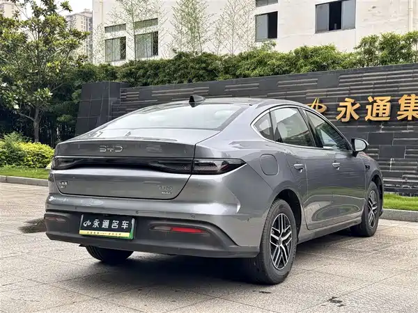 BYD Seal 05 DM-i 2025, фото 9