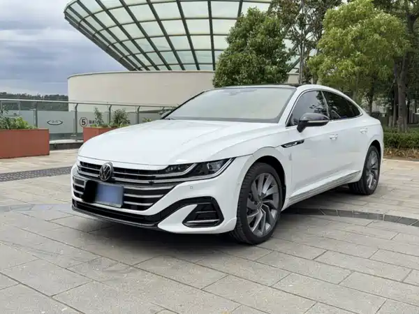 Volkswagen Passat CC 2024