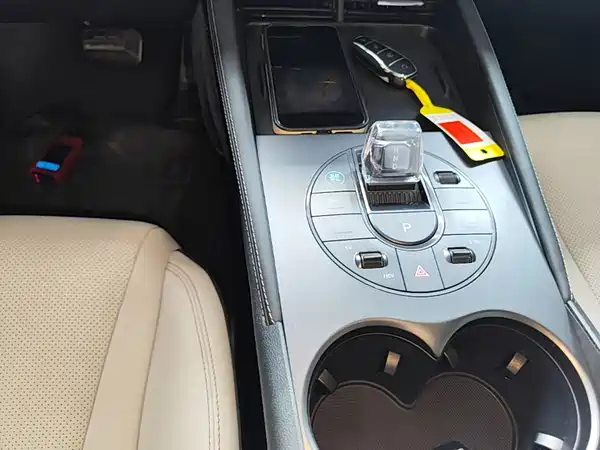 BYD Seal 06 DM-i 2025, фото 10
