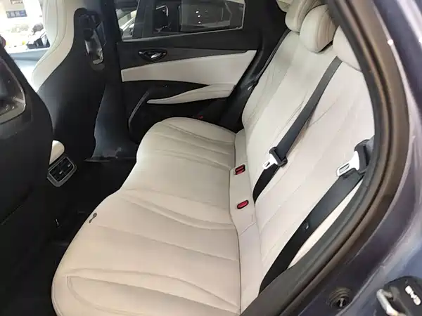 BYD Seal 06 DM-i 2025, фото 13