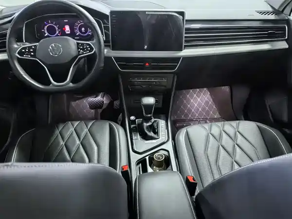 Volkswagen Tiguan L PHEV 2023, фото 7