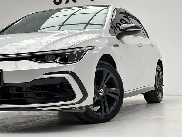 Volkswagen Golf 2023, фото 5