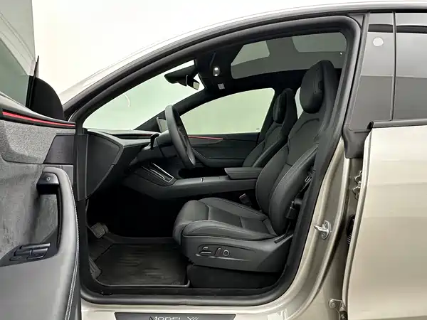 Tesla Model Y L 2025, фото 10