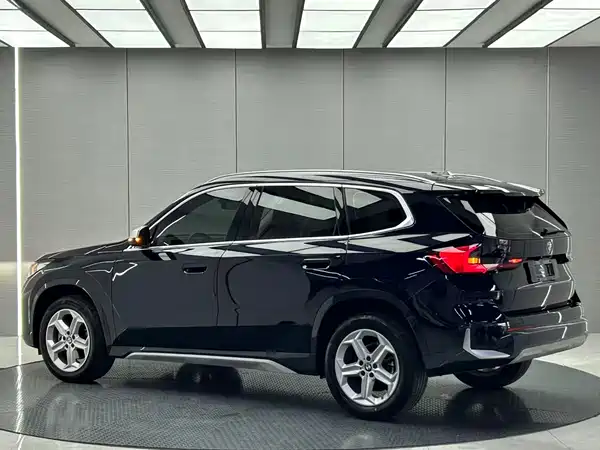 BMW X1 2023, фото 3