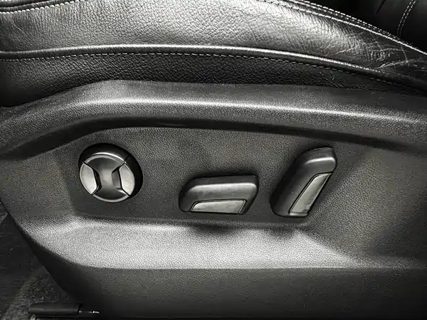 Audi Q2L 2022, фото 15