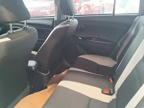 Toyota Yaris 2022, фото 16