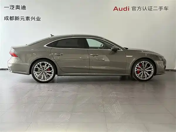 Audi A7L 2024, фото 3