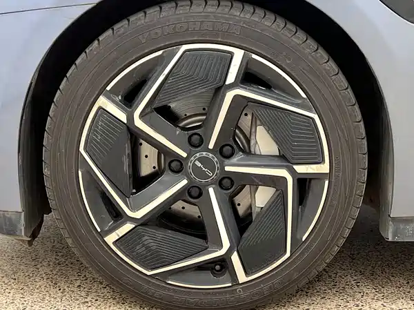 BYD Seal 2022, фото 8