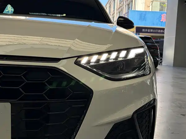 Audi A4L 2023, фото 9