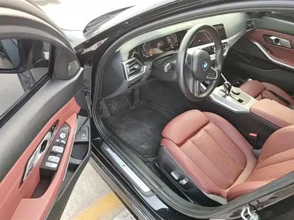 BMW 3 Series 2022, фото 15