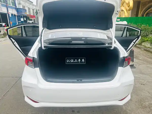 Toyota Corolla 2023, фото 12