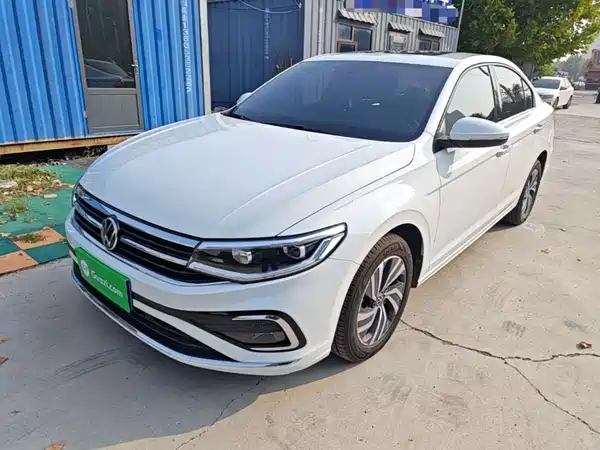 Volkswagen Bora 2023