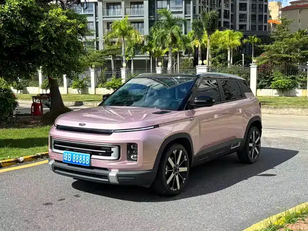 Geely ICON 2023