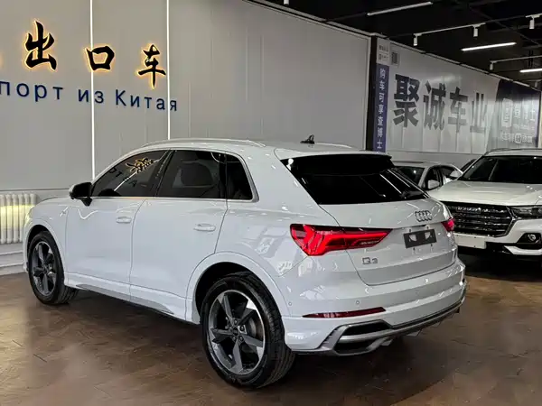 Audi Q3 2023, фото 7