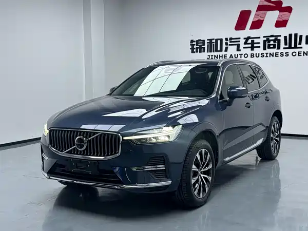 Volvo XC60 2025
