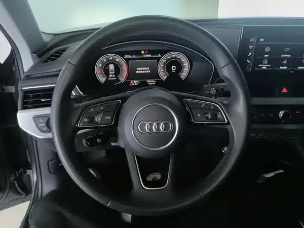 Audi A4L 2022, фото 15