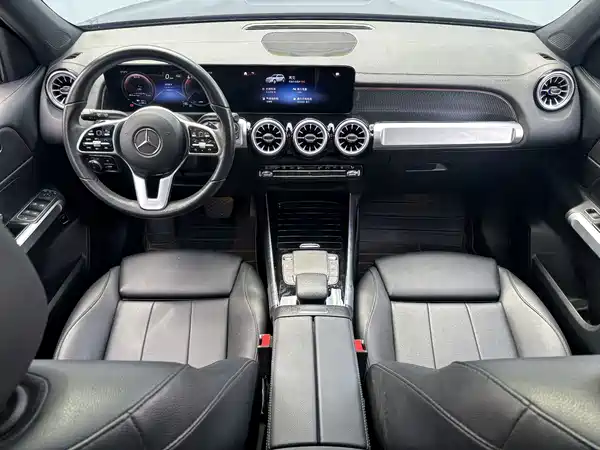 Mercedes-Benz EQB 2023, фото 10