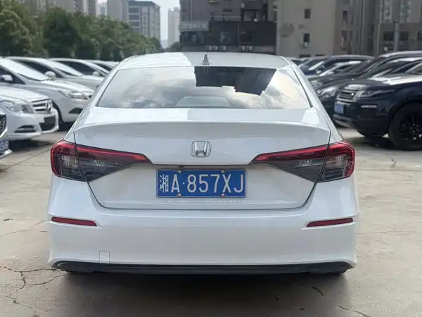 Honda Civic 2023, фото 4