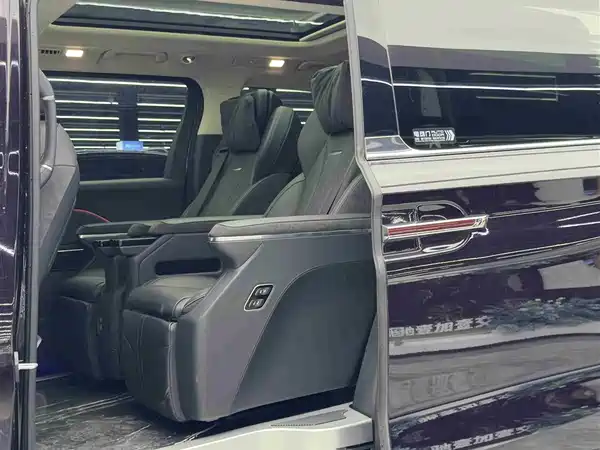 Hongqi HQ9 PHEV 2024, фото 7