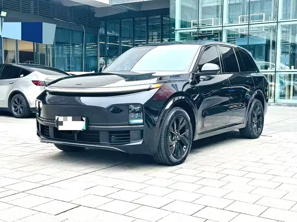 Li Auto L8 2023