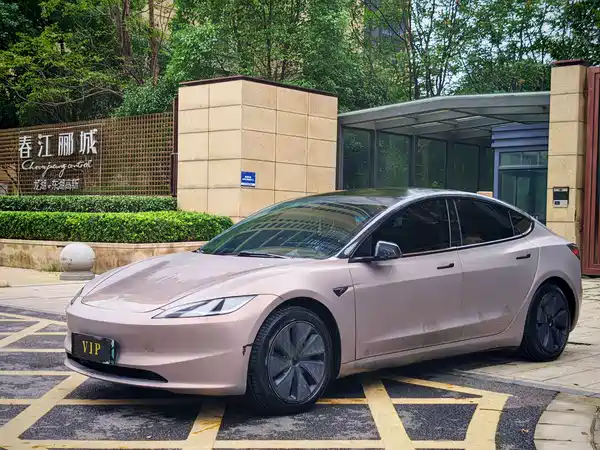 Tesla Model 3 2023