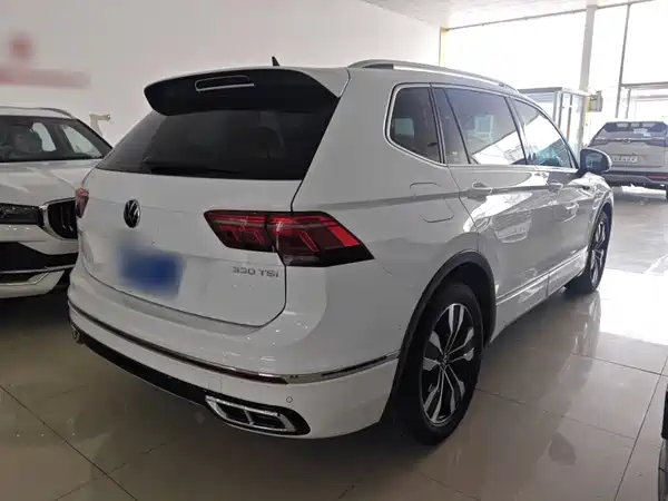 Volkswagen Tiguan L 2023, фото 4