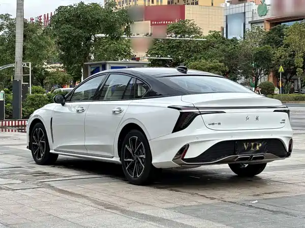 Hongqi H6 2025, фото 10
