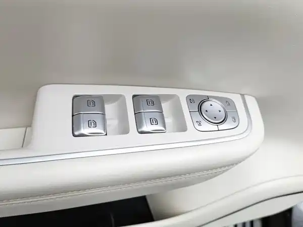 Li Auto ONE 2021, фото 9