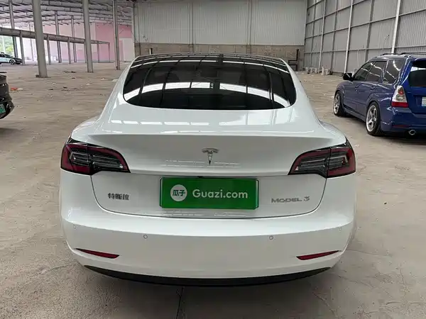 Tesla Model 3 2022, фото 11