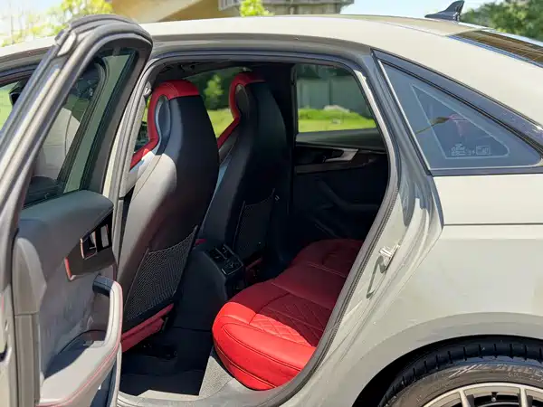 Audi S4 2022, фото 10
