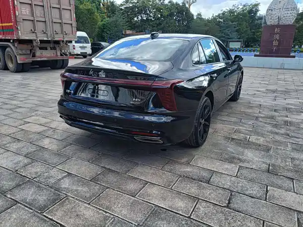 Hongqi H5 2025, фото 4