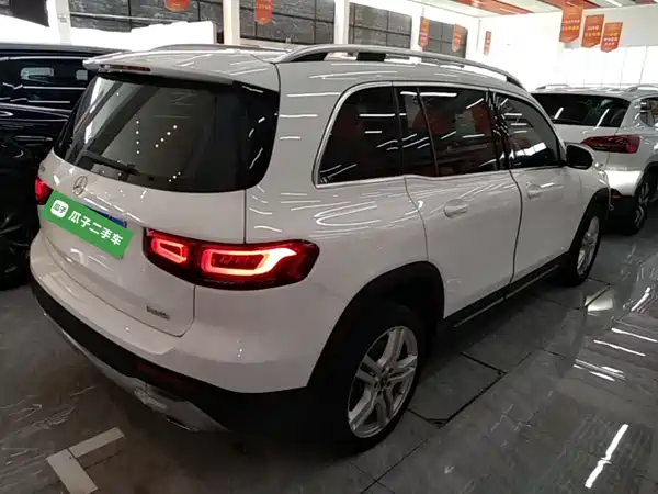 Mercedes-Benz GLB 2023, фото 4