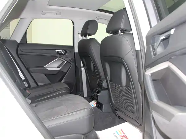 Audi Q3 2022, фото 10