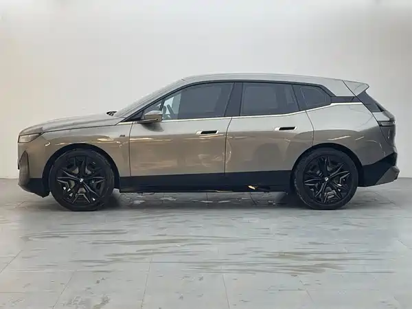 BMW iX 2022, фото 3