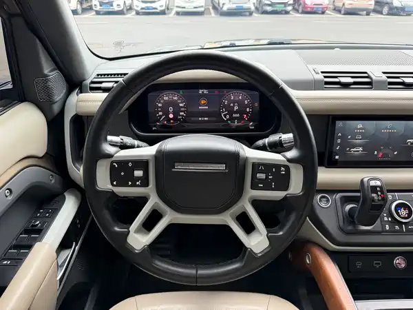 Land Rover Defender 2020, фото 9