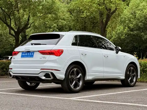 Audi Q3 2024, фото 5