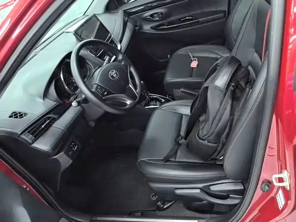 Toyota Yaris 2022, фото 14