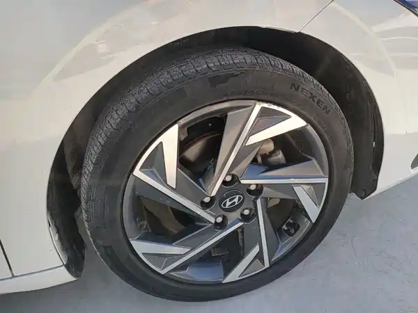 Hyundai Elantra 2022, фото 16